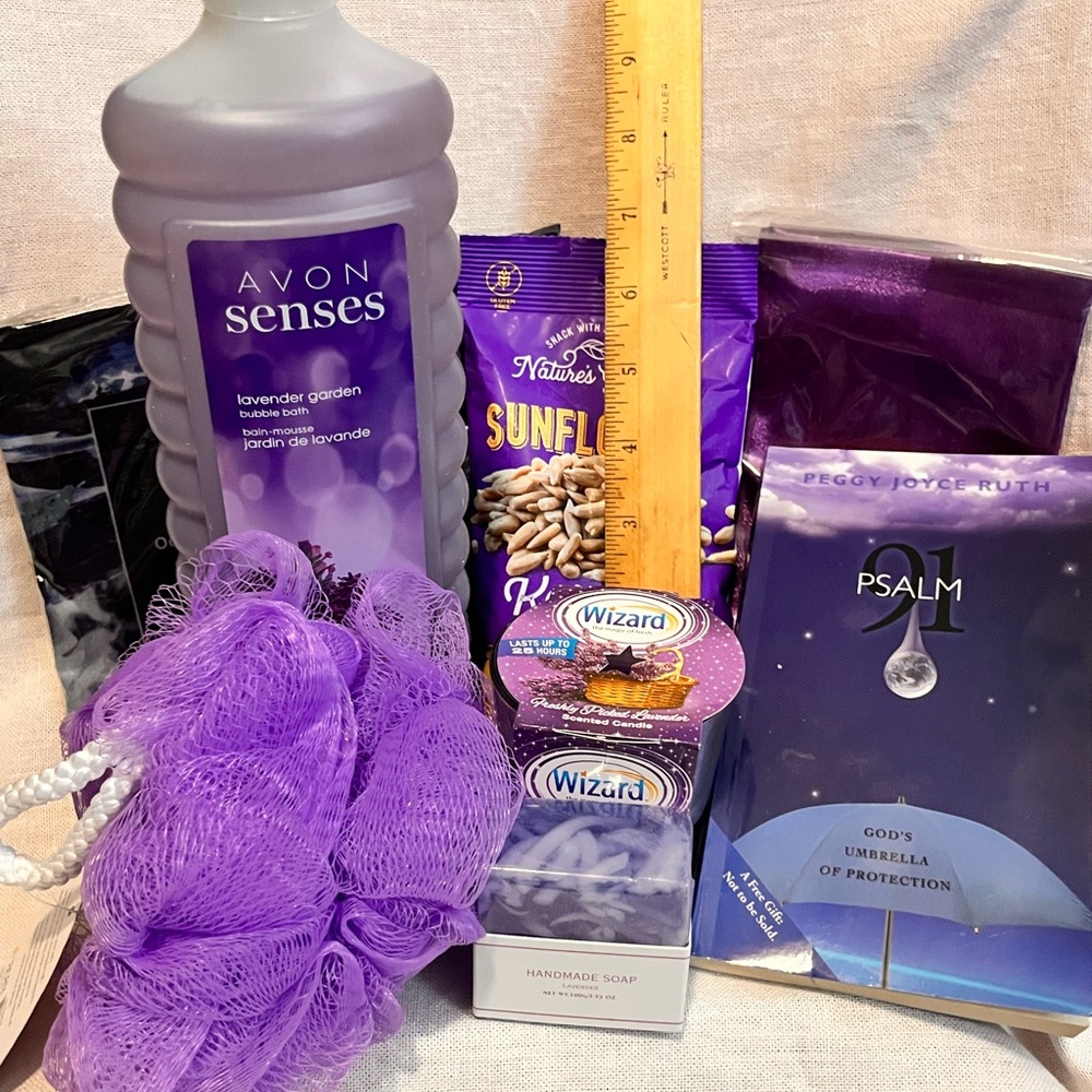 Avon Senses Lavender Garden Body Wash & Relax Bundle - Picture 3 of 9
